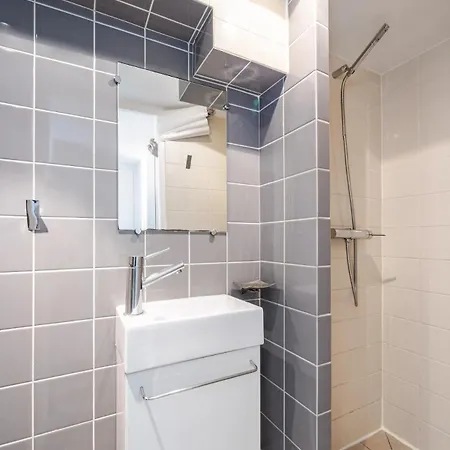2 Bedrooms With Ac Next To Odeon