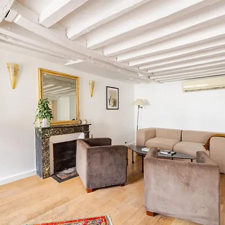 2 Bedrooms With Ac Next To Odeon